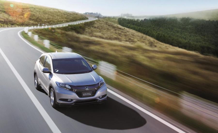  Honda Vezel Hybrid 2013 года  (фото 7 из 8)